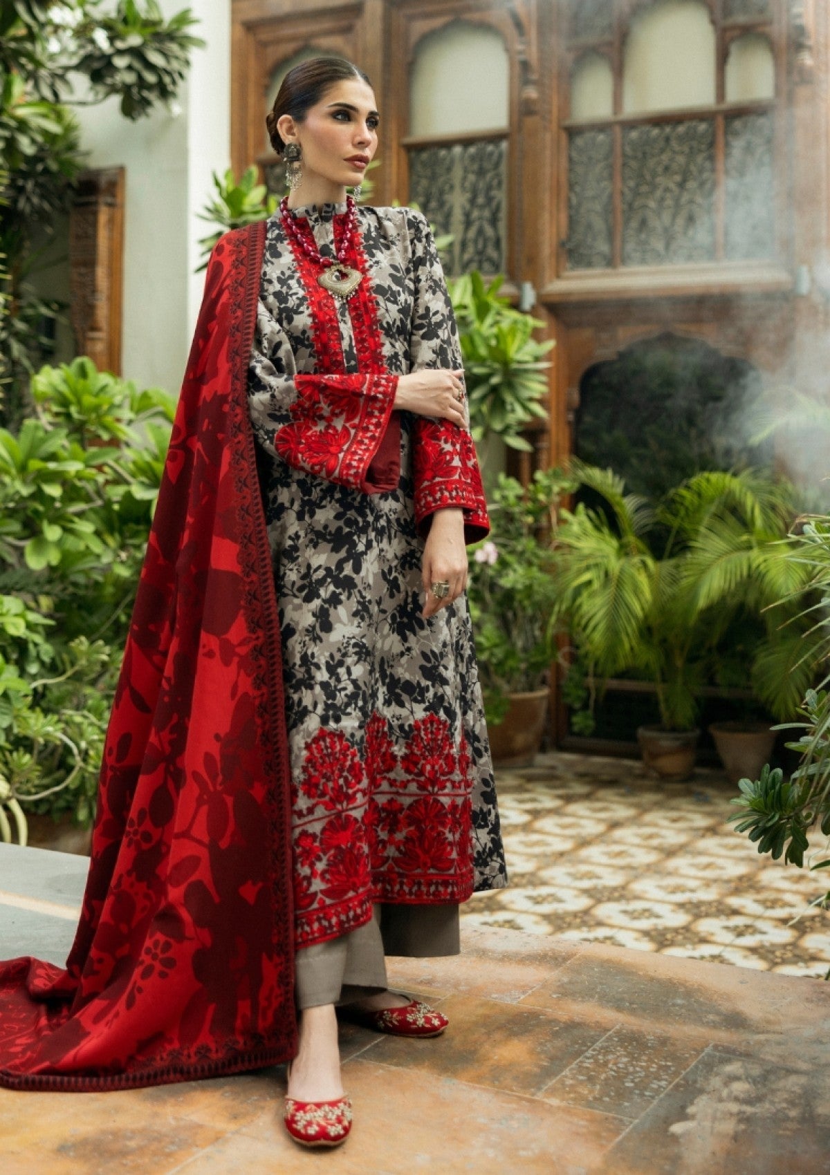 Zainab Chottani Red Brown Lawn Embroidery 3PC Unstitched  SC-1327