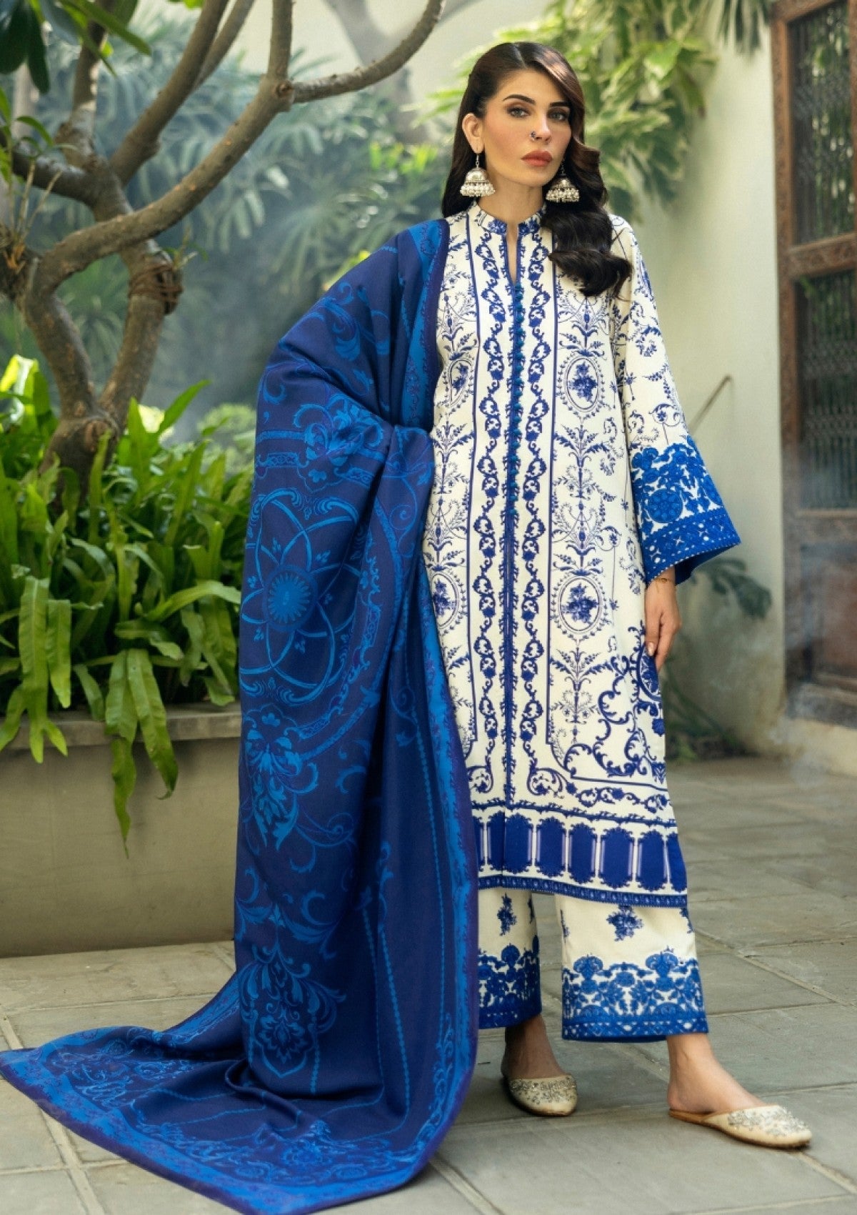 Z.C White Printed Lawn Embroidery Lawn Duptta 3pc Unstitched SC-1277