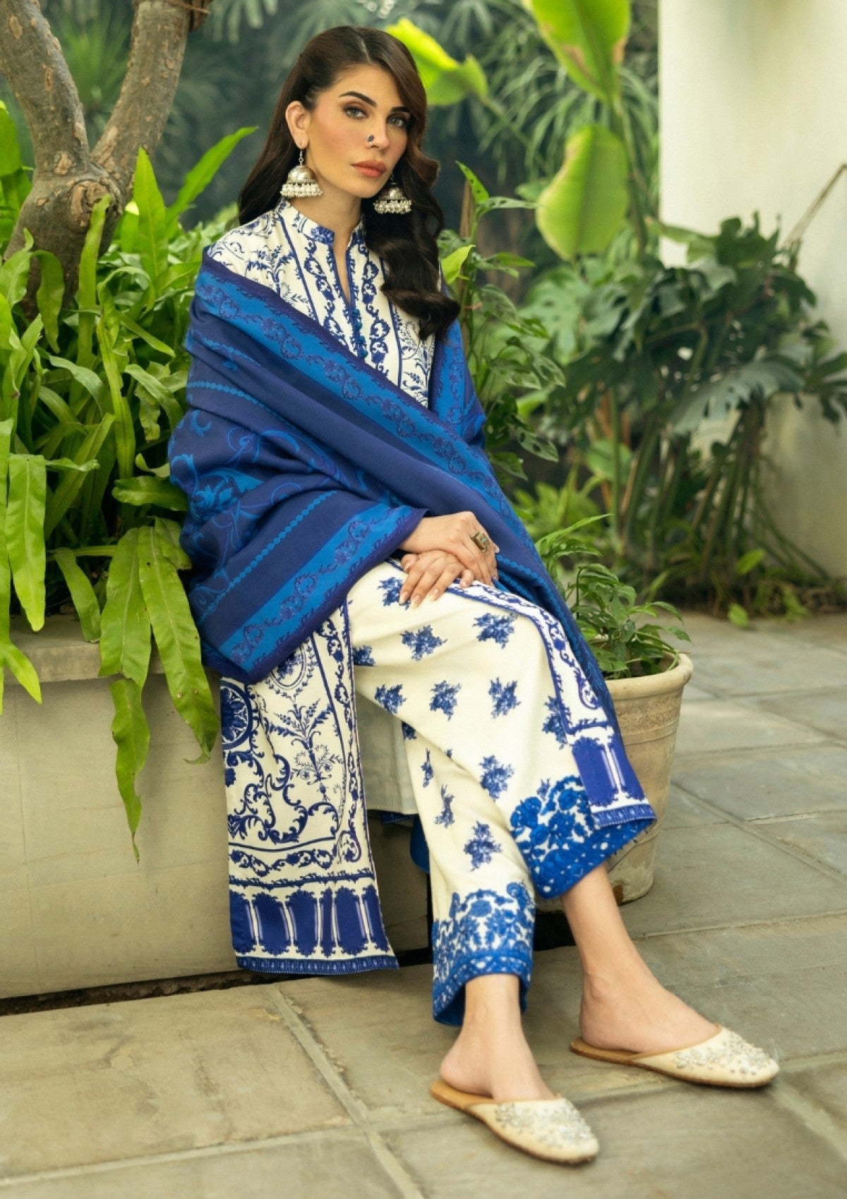 Z.C White Printed Lawn Embroidery Lawn Duptta 3pc Unstitched SC-1277