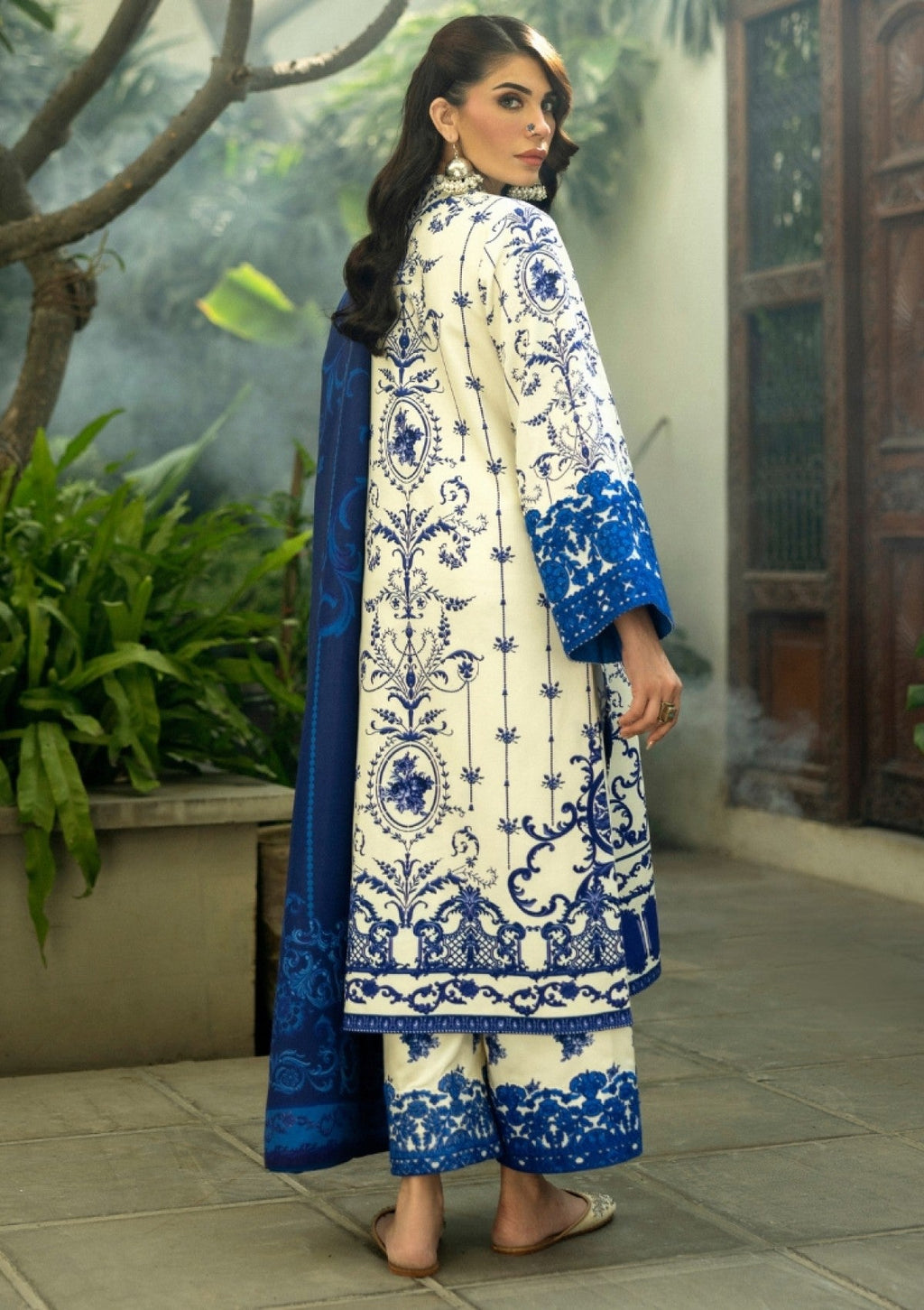 Z.C White Printed Lawn Embroidery Lawn Duptta 3pc Unstitched SC-1277