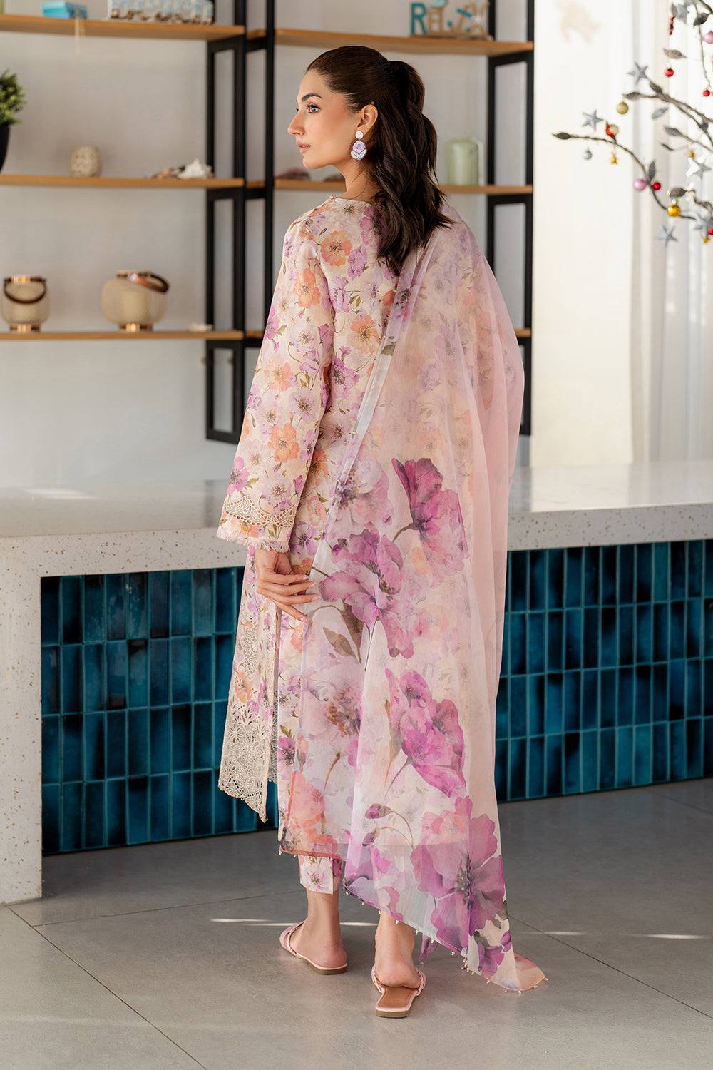 Baroque Peach Floral Luxury Lawn Printed Embroidery 3 picec Unstitched