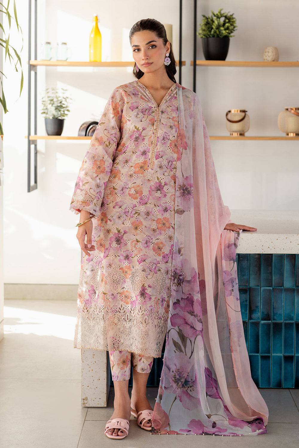 Baroque Peach Floral Luxury Lawn Printed Embroidery 3 picec Unstitched