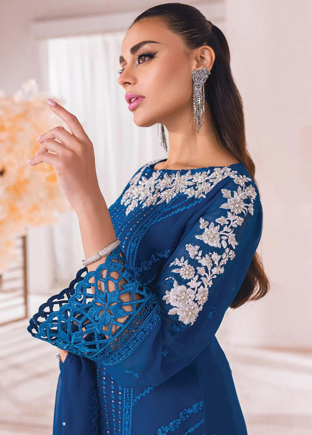 Azure Embroidered Suits Unstitched 4 Piece AZU23LE Luxury Collection SC 1029